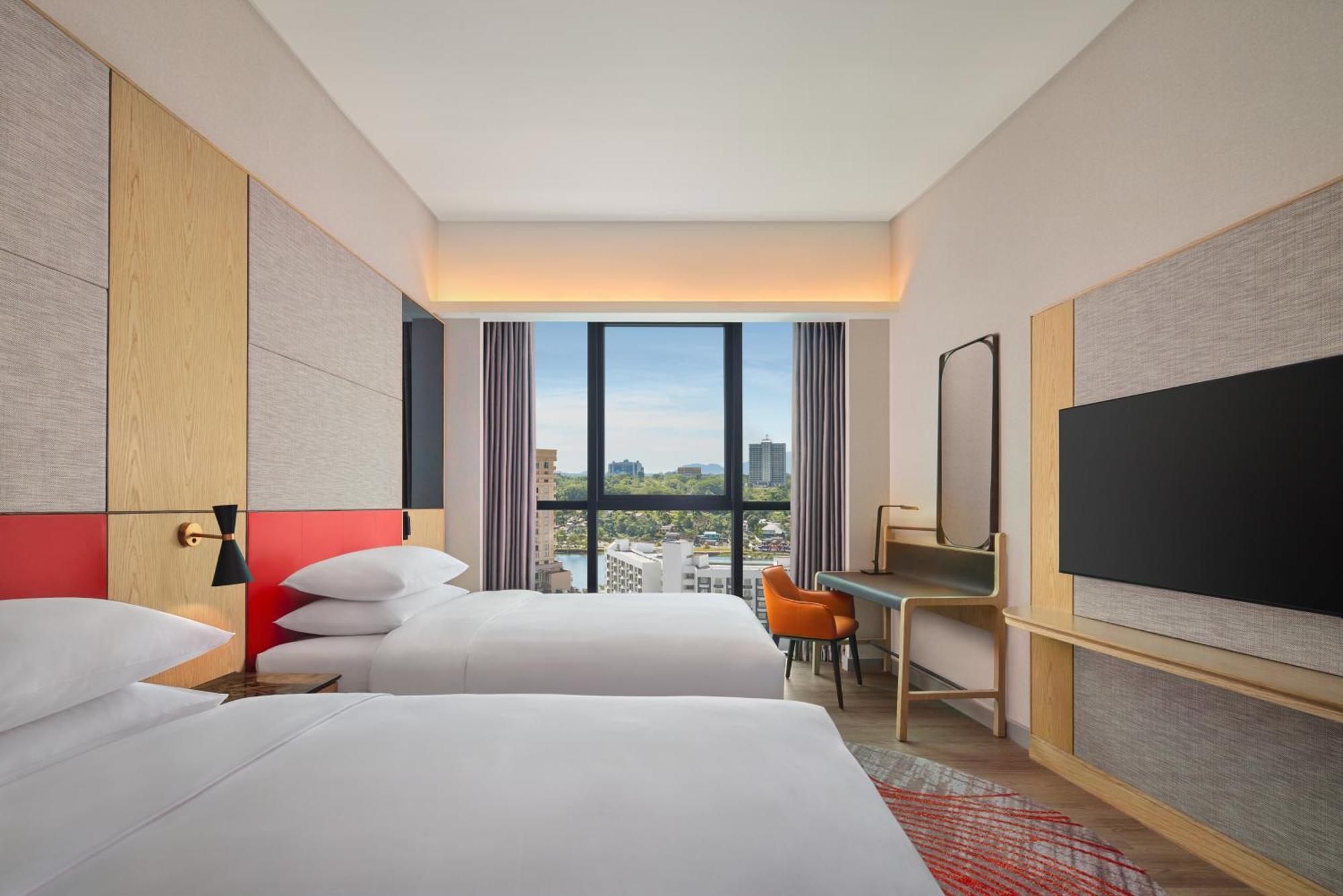 Sheraton Kuching Hotel Экстерьер фото